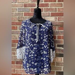 Daisy Fuentes Womens Floral Sheer Top Blouse Shirt Size Small